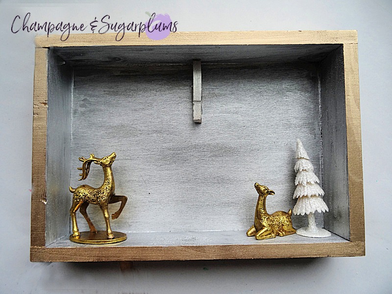 Completed elegant Christmas card holder by Champagne and Sugarplums