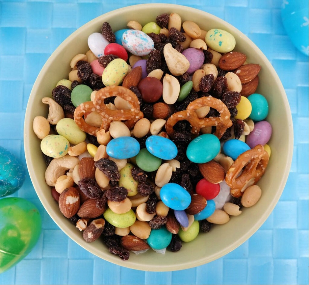 This Easy Easter Bunny Trail Mix - Easter Snack Crack Recipe by  Champagne and Sugarplums