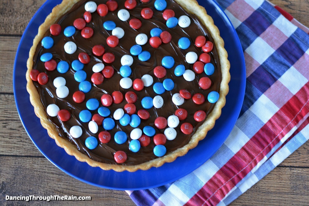 Red White & Blue M&M’s Cookie Tart - Dancing Through the Rain
