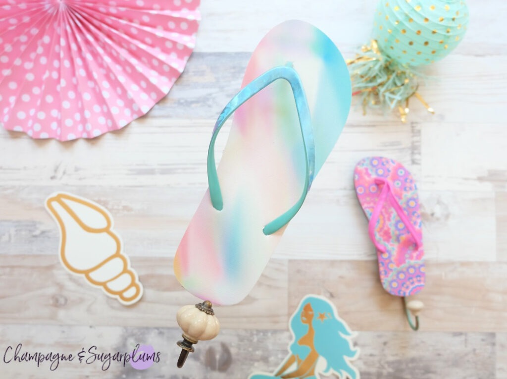 Summer Long Weekend - DIY Beachy Flip Flop Hanger