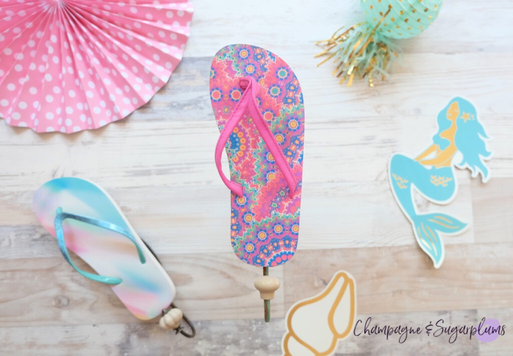 Summer Long Weekend - DIY Beachy Flip Flop Hanger