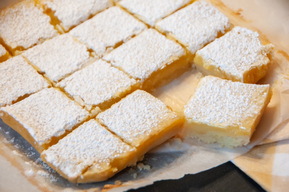 Easy Lemon Bars with Early Grey Tea - Slumber & Scones