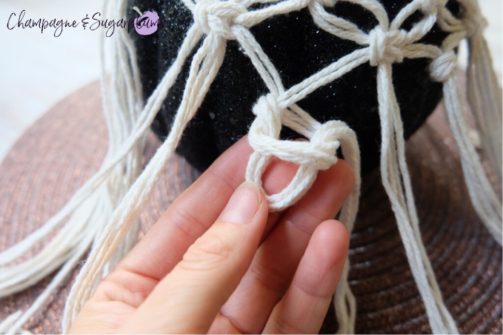 How to Make a Macrame easy knot by Champagne and Sugarplums