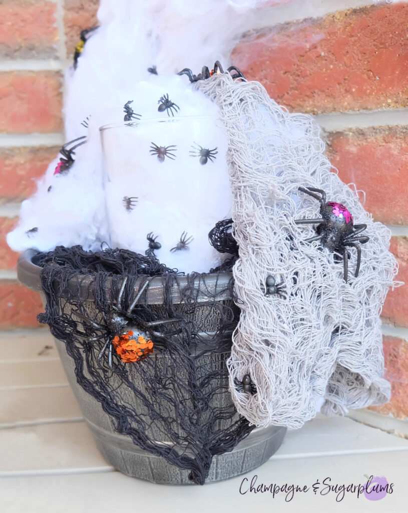 DIY Outdoor Halloween Idea - Creepy Spider Planter