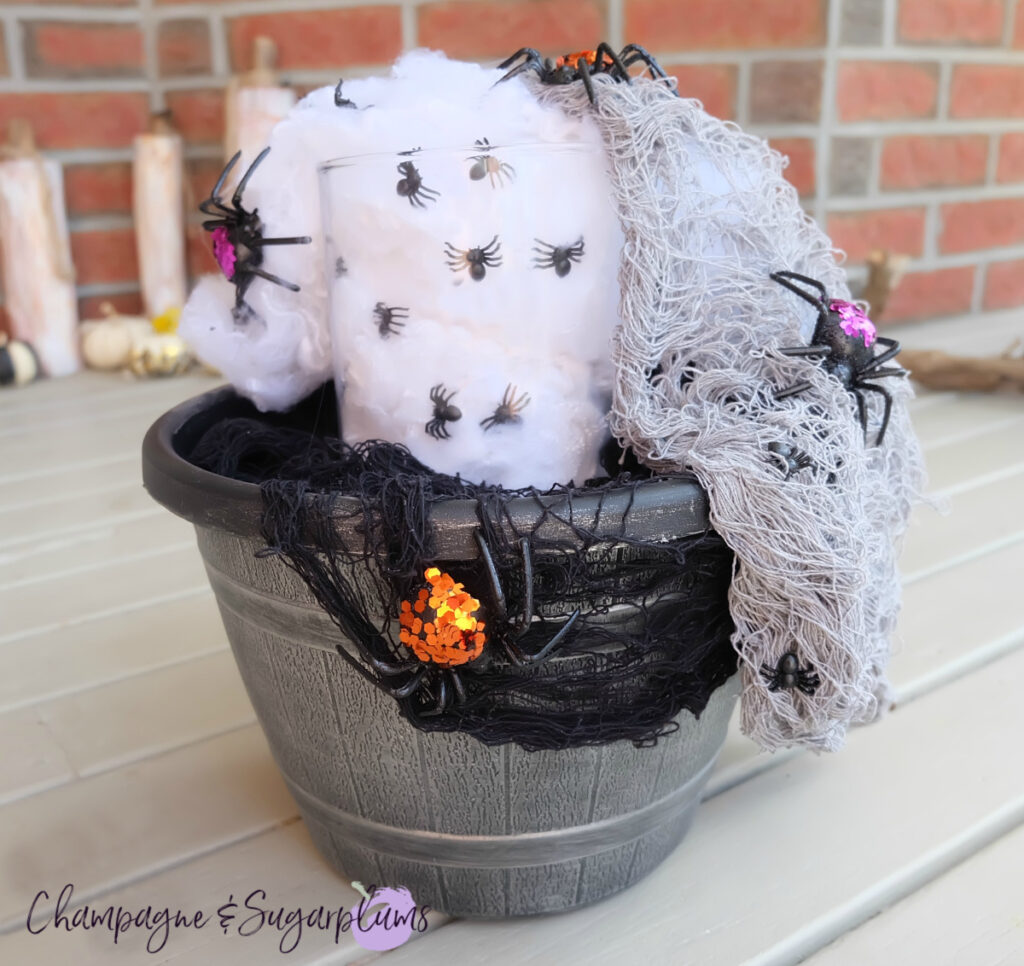 DIY Outdoor Halloween Idea by Champagne and Sugarplums